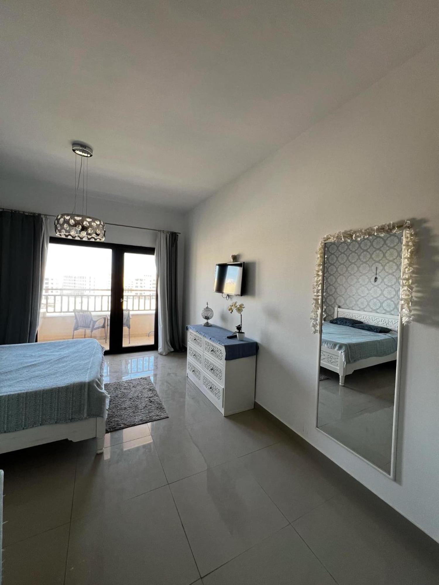 Apartment Luxury In Aldau Heights *